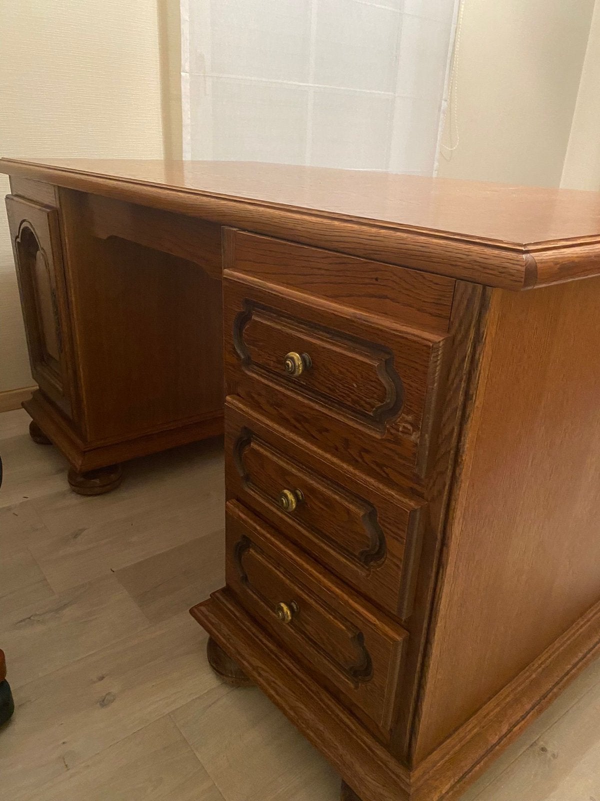 Bureau, Ophalen