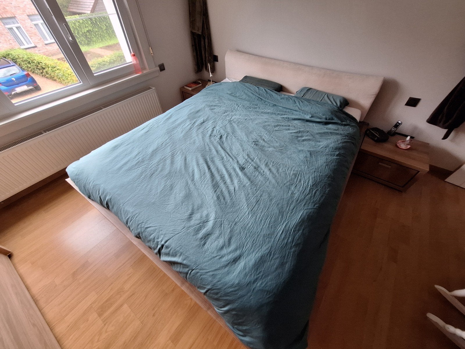 KOOPJE - Bed 220x180 met nachtkastjes en 2 matrassen, Huis en Inrichting, Ophalen, Gebruikt, Tweepersoons
