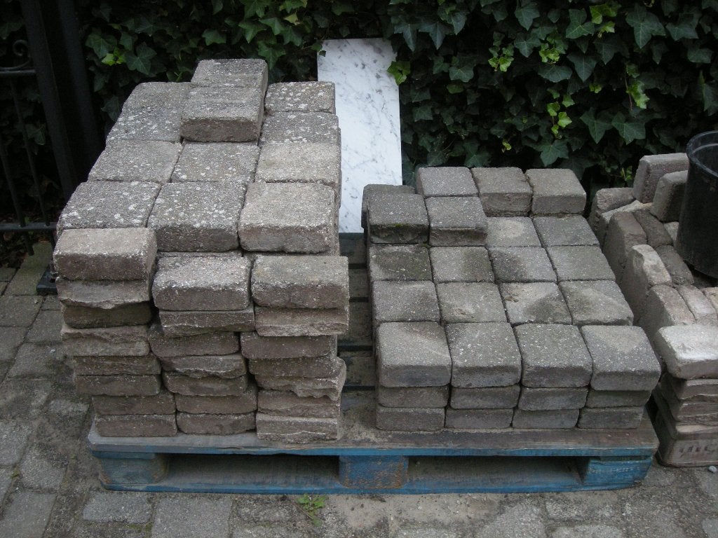 Lotje betonklinkers 16 x 16 x 5,5 cm bontgekleurd, Tuin en Terras, Ophalen, Gebruikt, Klinkers, Minder dan 5 m²