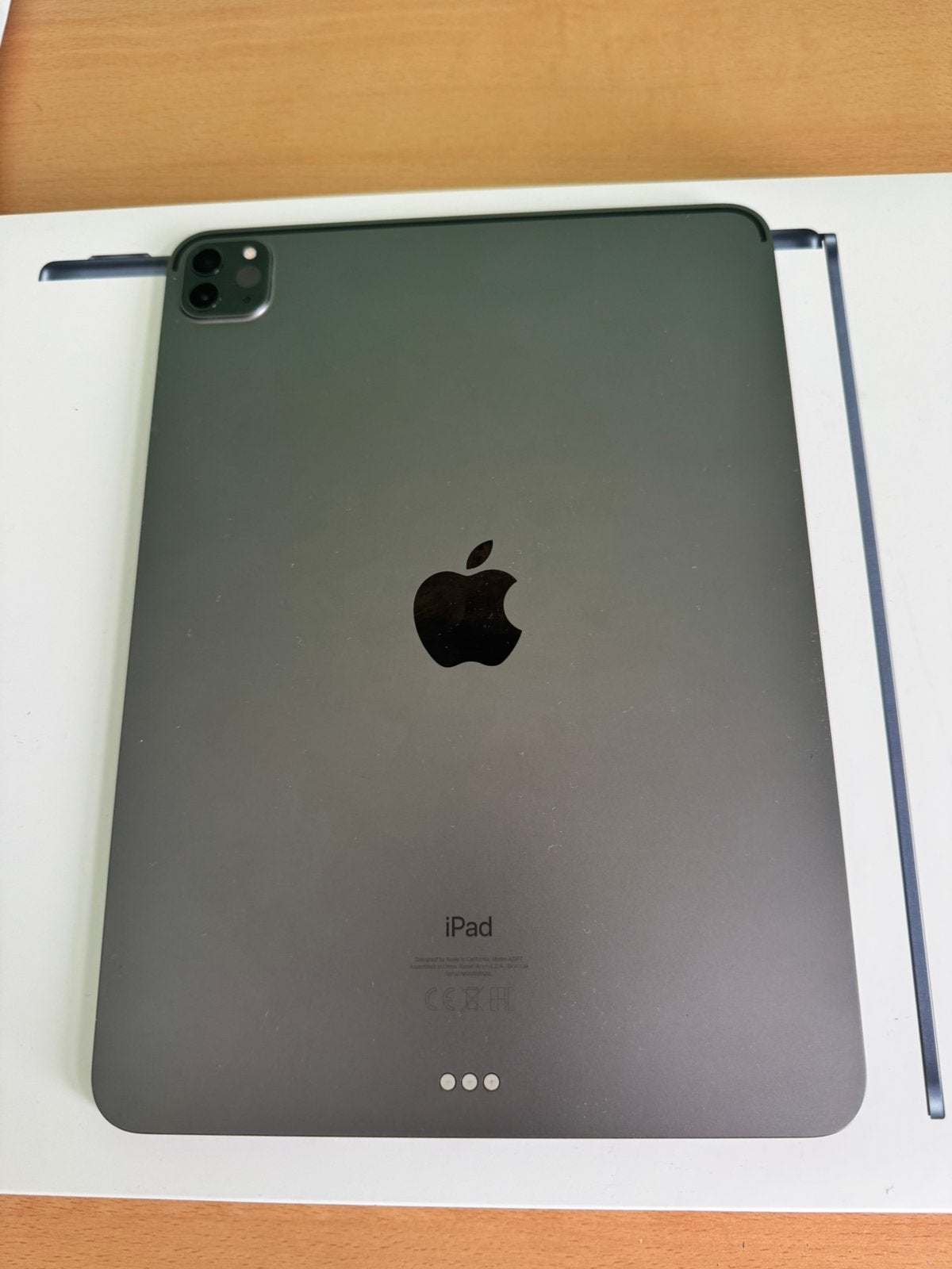 Ipad 11 pro - 128Gb, Informatique & Logiciels, Apple iPad Tablettes, Gris, 12 pouces, Enlèvement, Utilisé