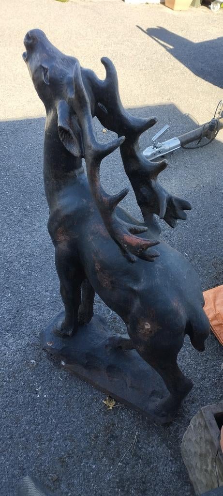 Bronzen hert, Enlèvement