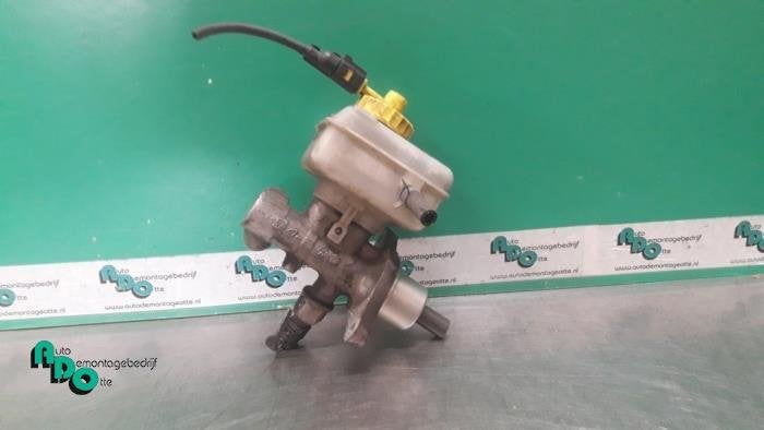 Cylindre de frein principal d'un Volkswagen Golf (Golf 97-), Volkswagen, -, 3 mois de garantie, Utilisé