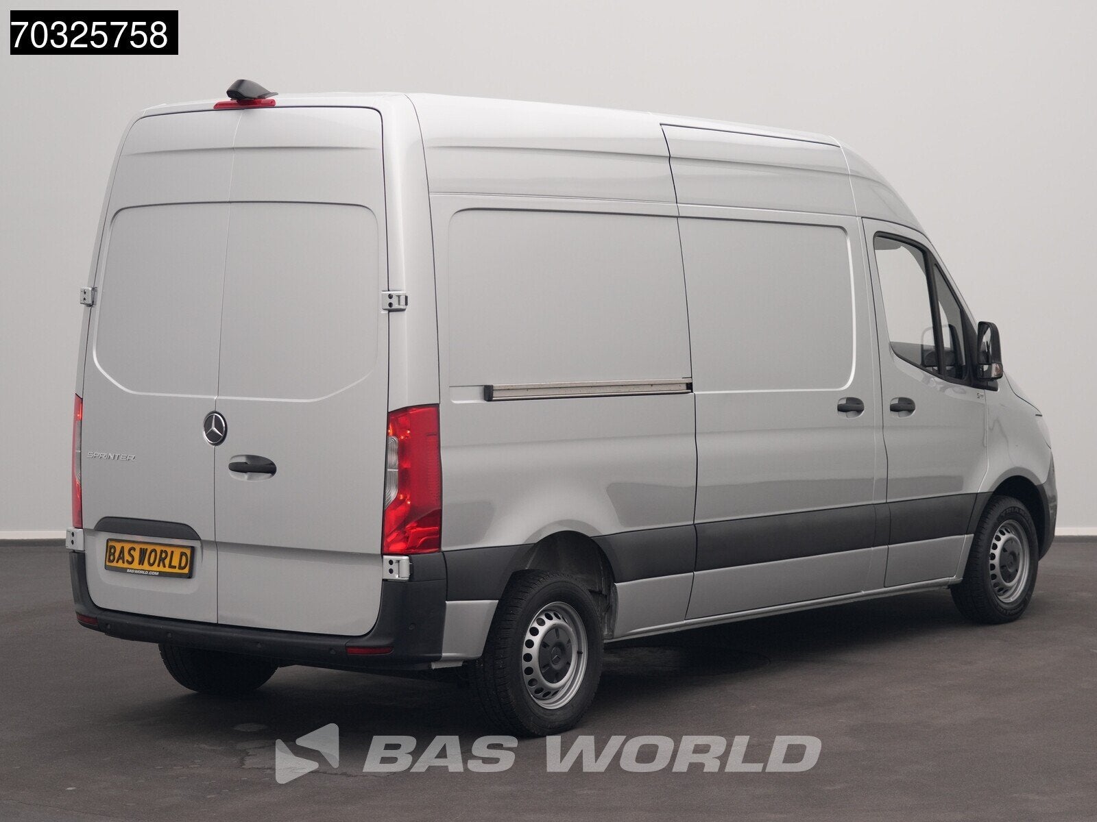 Mercedes Sprinter 215 CDI Automaat 150pk L2H2 MBUX Camera Ai, Argent ou Gris, Achat, Entreprise, 3 places