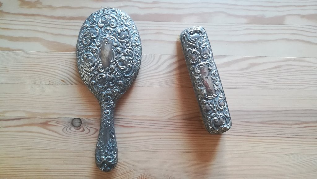 Miroir et brosse en argent, fin du XIXe siècle, Antiquités & Art, Enlèvement, Ovale, Moins de 50 cm, Moins de 100 cm