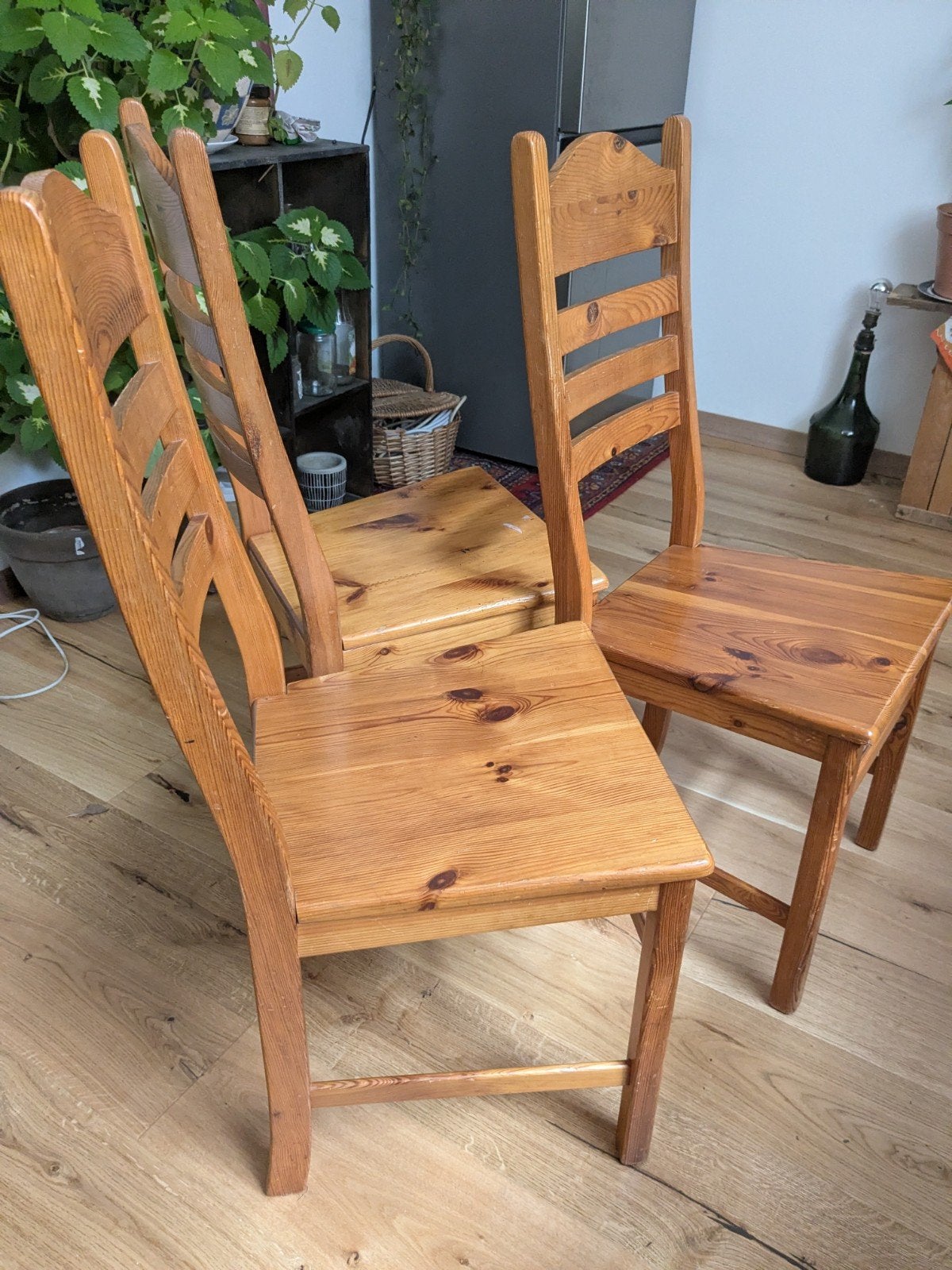 Lot 4 chaises Pin légère bois, Jardin & Terrasse, Enlèvement, Bois