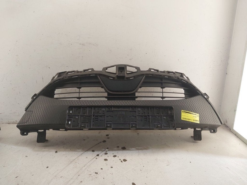 GRILLE DE PARE-CHOCS Toyota Yaris IV (P21 / PA1 / PH1), Kundenbetreuung@toyota.de, Toyota, Utilisé, Toyota-Allee 2
50858  Köln, DE