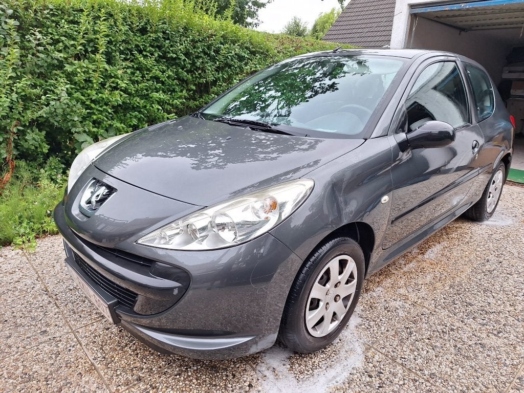 2013 Peugeot 206+ hatchback 5 personen 3deur, Voorwielaandrijving, Euro 5, Stof, Zwart
