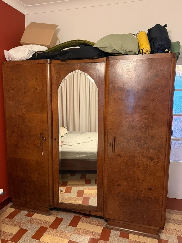 Vintage kleerkast, 150 à 200 cm, Comme neuf, Avec porte(s), 50 à 75 cm