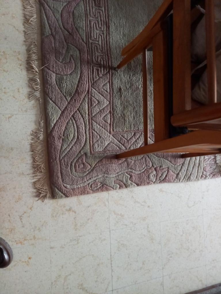 Tapis Nepal, Enlèvement, Tapis