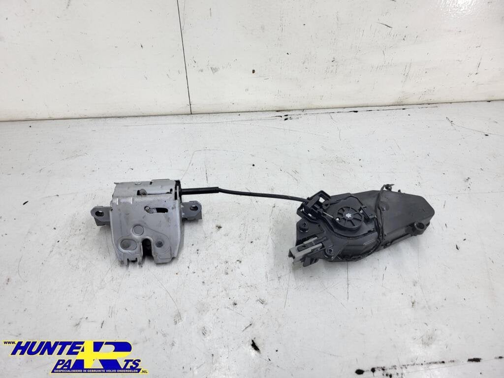Achterklep slotmechanisme Volvo V70 ('12-'17) 31440491, Gebruikt, Ophalen of Verzenden, Volvo, Volvo