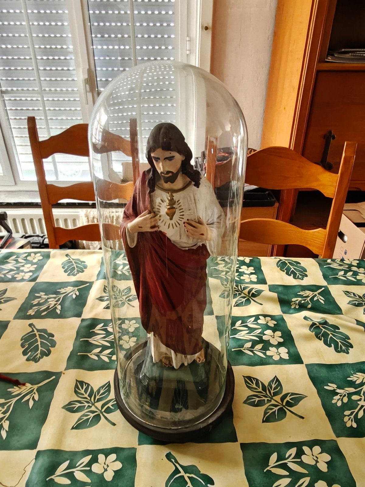 Jezus onder stolp, Ophalen