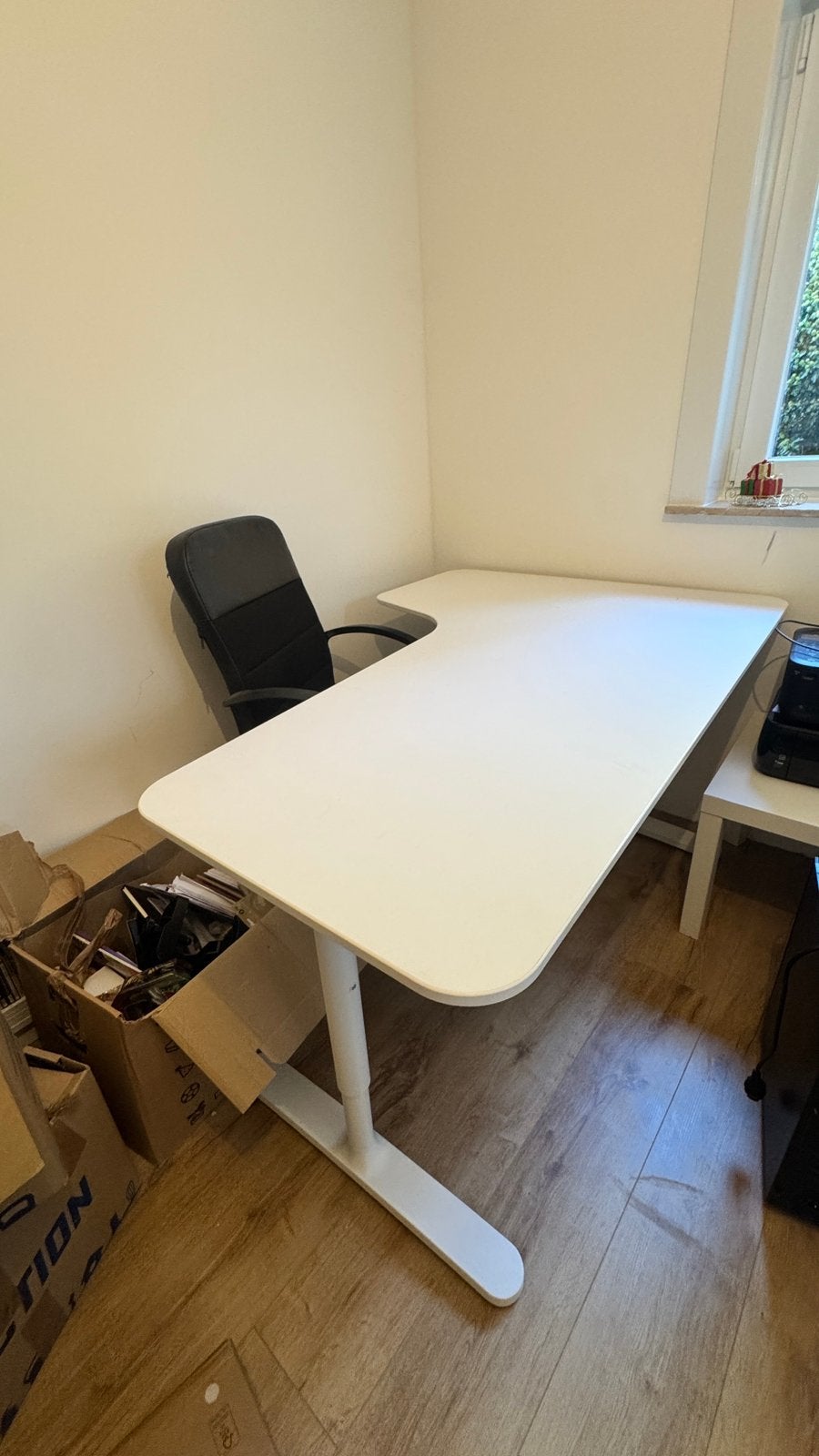 IKEA BEKANT bureau d’angle blanc 160x110 – réglable manuel, Maison & Meubles, Enlèvement, Comme neuf, IKEA, Blanc