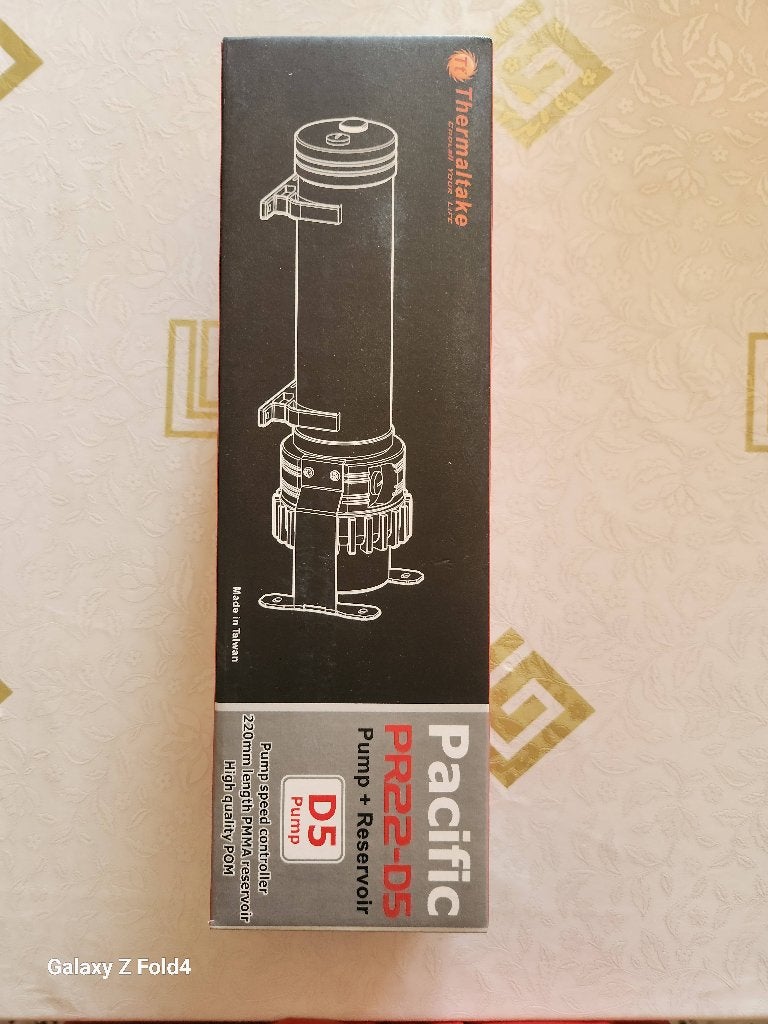 Thermaltake Picific D5-pomp, Computers en Software, Ophalen of Verzenden, Zo goed als nieuw