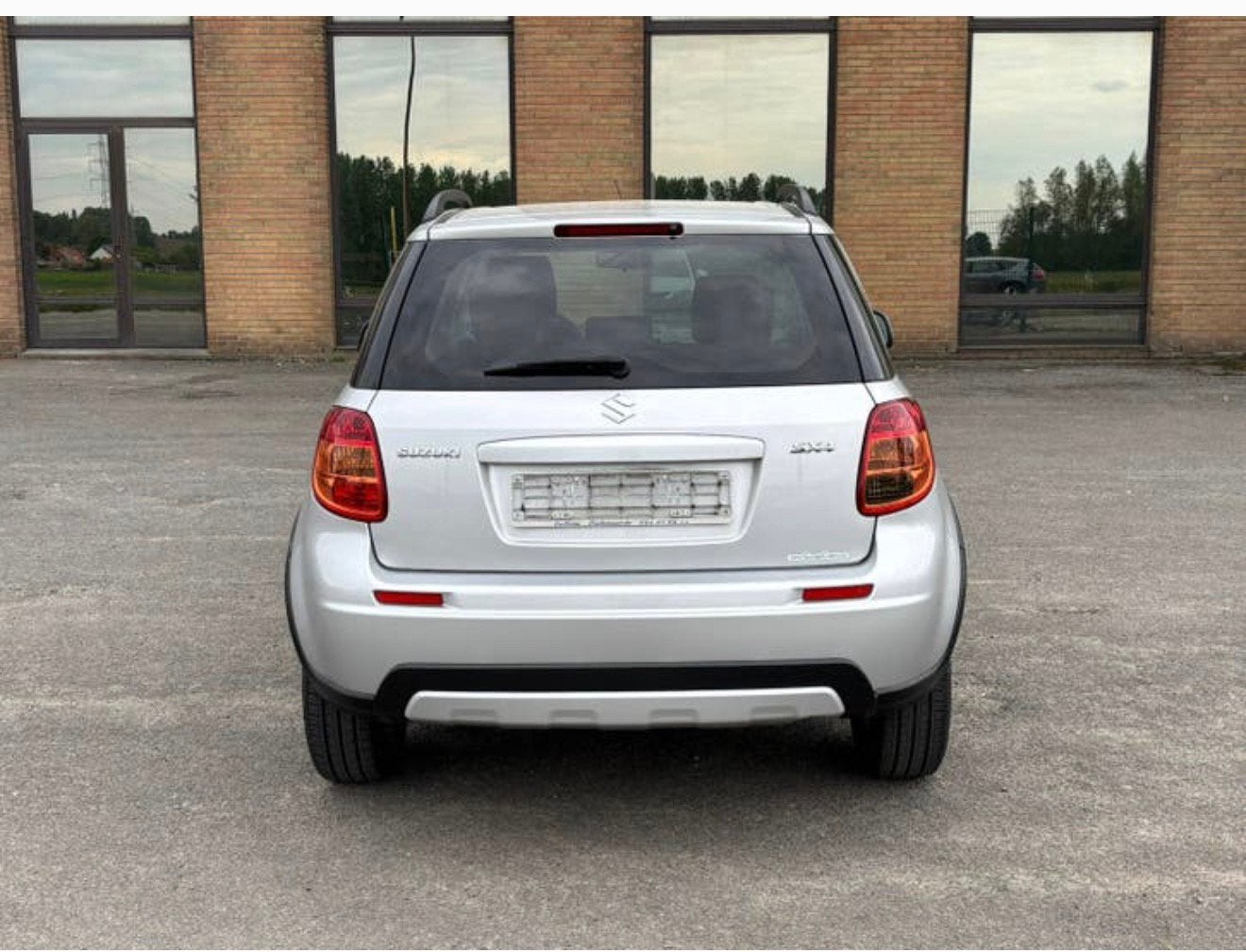 Suzuki SX4 1.5 essence Airco LEZ OK, Auto's, https://public.car-pass.be/vhr/4bb4c312-94a3-471b-973c-9a8f152cc5e3, SX4, Bedrijf