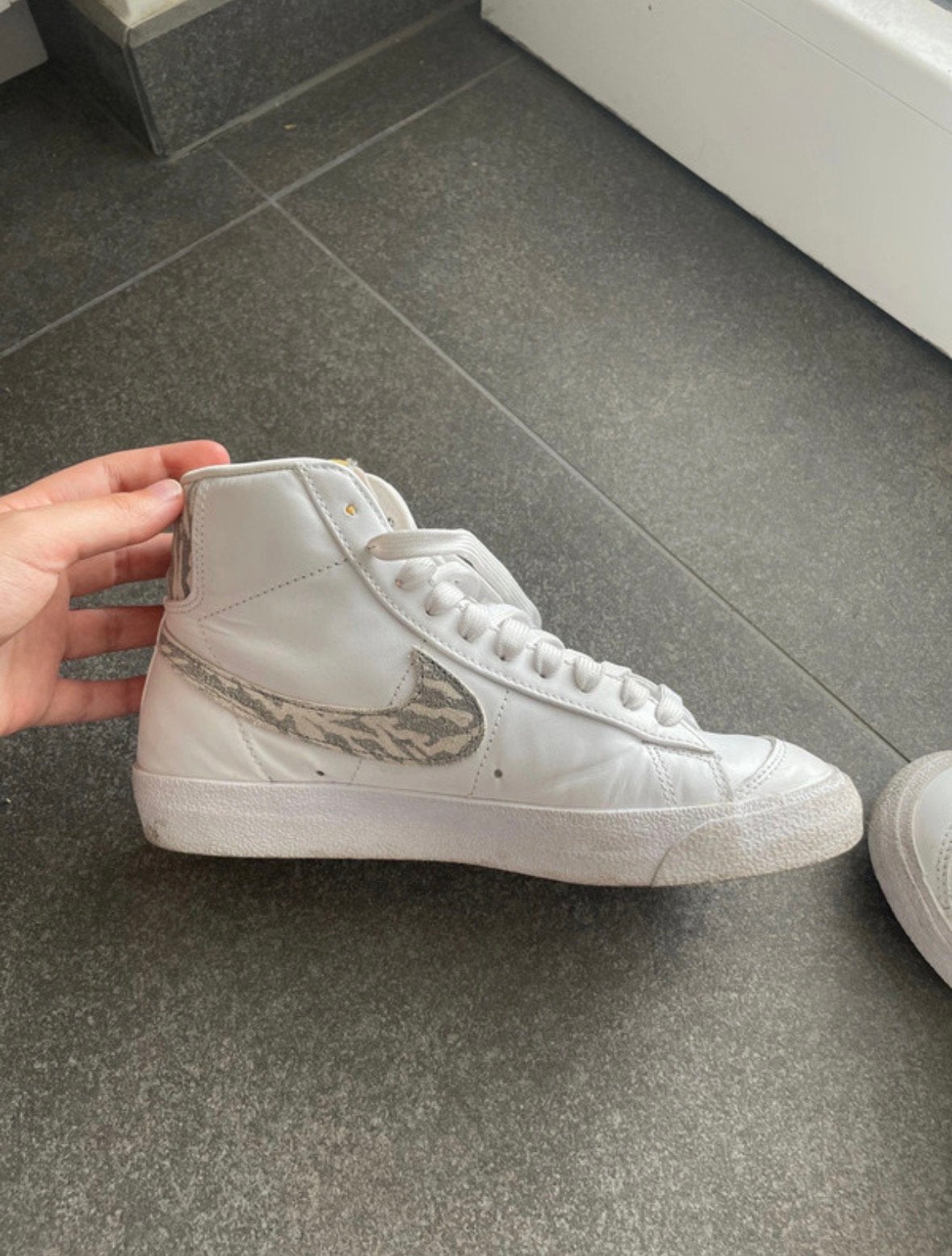 Nike Blazer Mid '77 SE, Enlèvement ou Envoi, Comme neuf