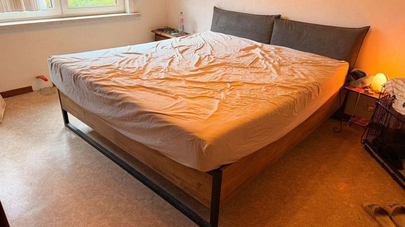 bed met matras, Enlèvement, 180 cm, 200 cm, Modern