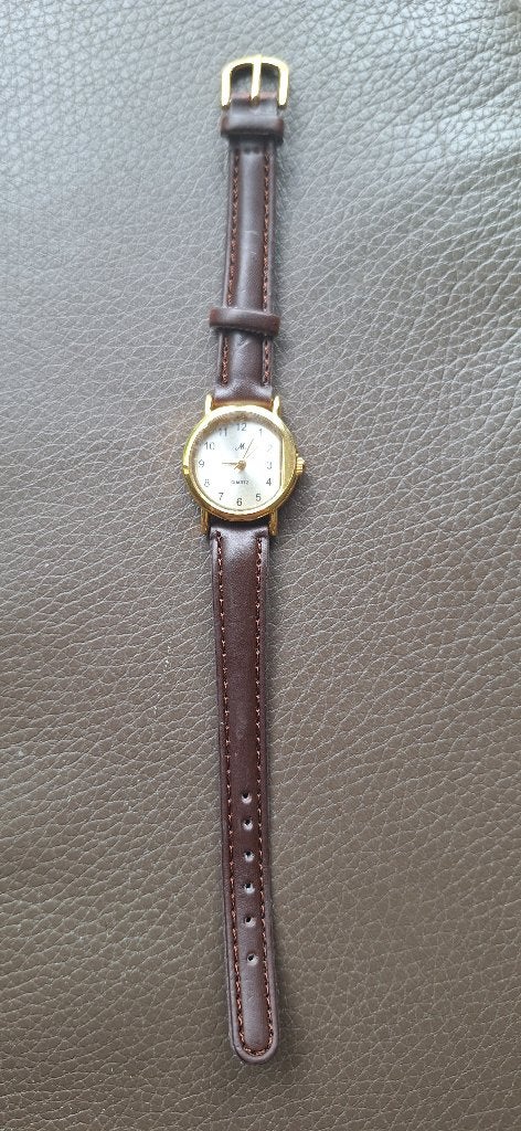 Montre pour femme en très bon état., Bijoux, Sacs & Beauté, Montres | Femmes, Montre-bracelet, Autres marques, Enlèvement ou Envoi