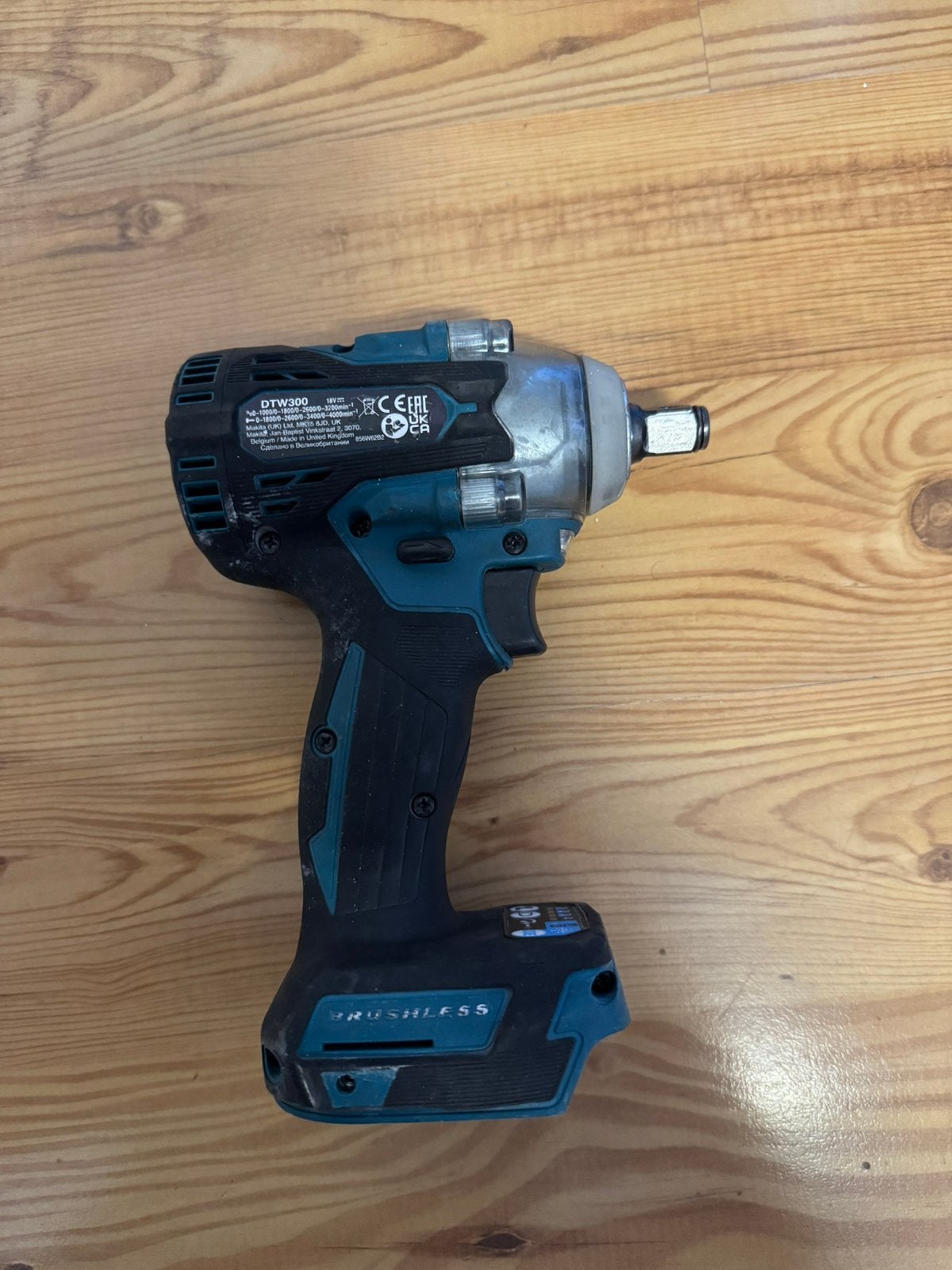 Makita, Doe-het-zelf en Bouw, Gereedschap | Boormachines, Ophalen of Verzenden, Zo goed als nieuw