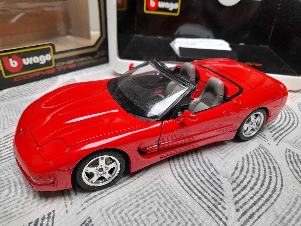 Chevrolet Corvette 1/18., Enlèvement ou Envoi, Burago