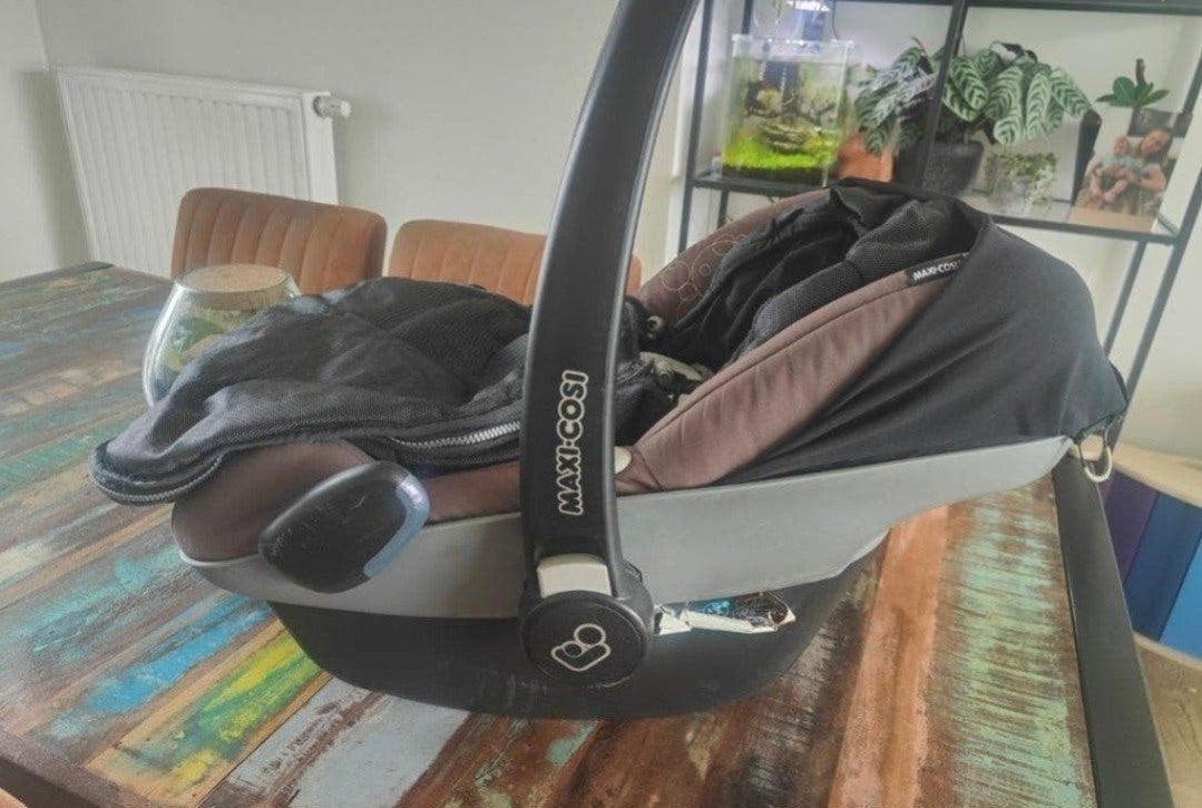 maxi Cosi pebble, Enfants & Bébés, Sièges auto, Enlèvement