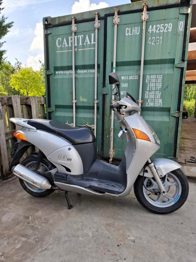 Honda @125 motorscooter met 1 jaar garantie, Motoren, Scooter, Bedrijf, 11 kW of minder, 124 cc