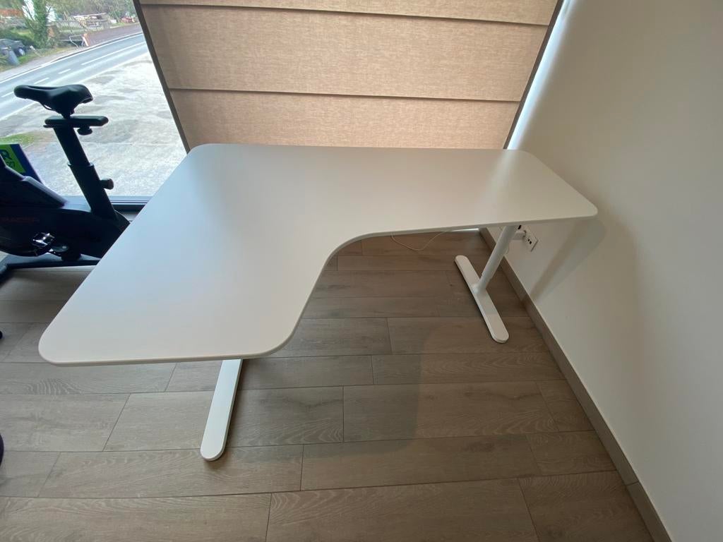 Bureau te koop!, Ophalen, Kabelgoot, Hoekbureau, Zo goed als nieuw
