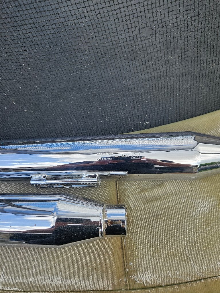 silencieux d'échappement Softail d'origine à l'état neuf, Motos, Pièces | Harley-Davidson, Enlèvement, Utilisé