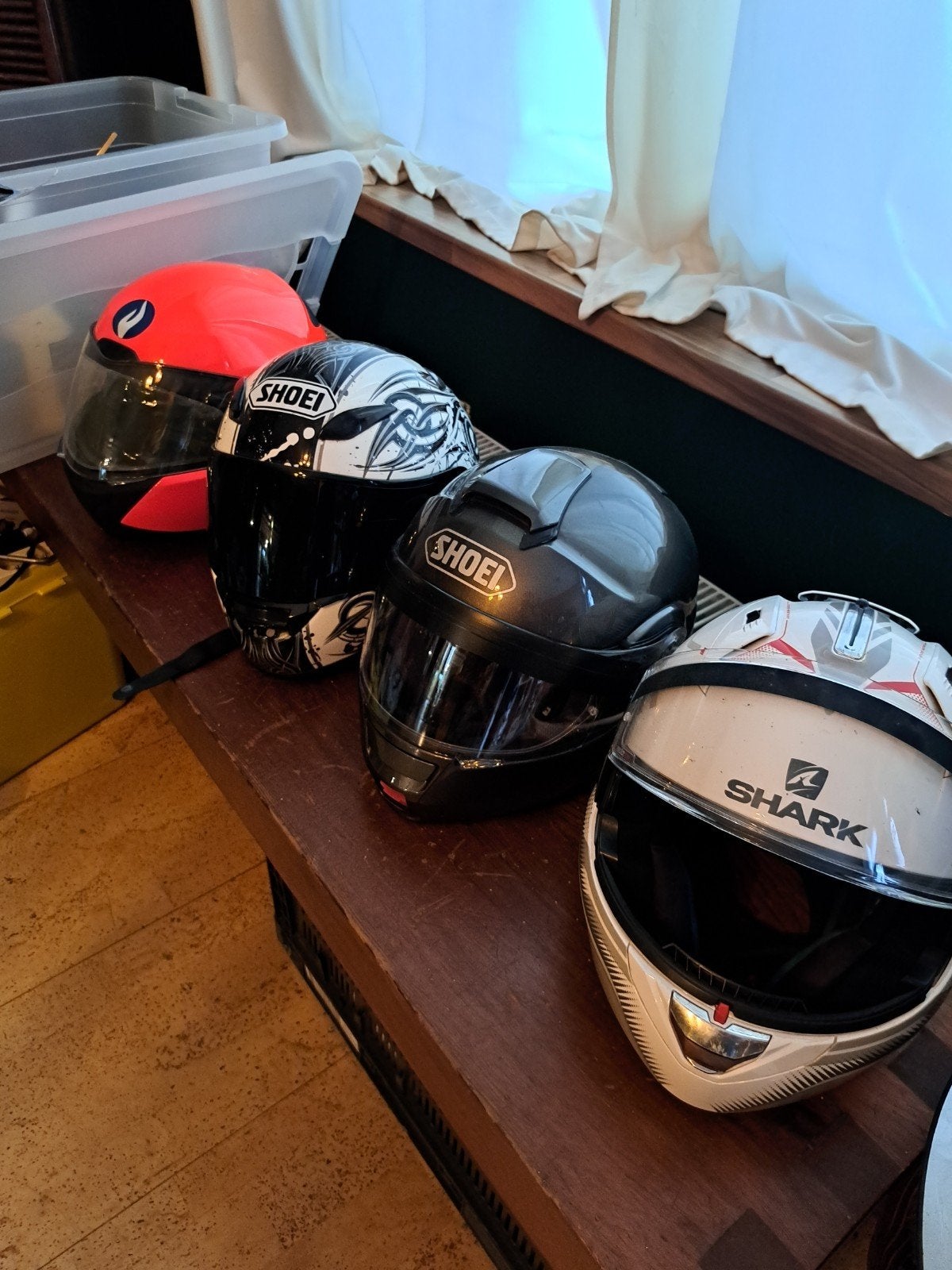Lot van 4 helmen, Motoren, Ophalen, Shark