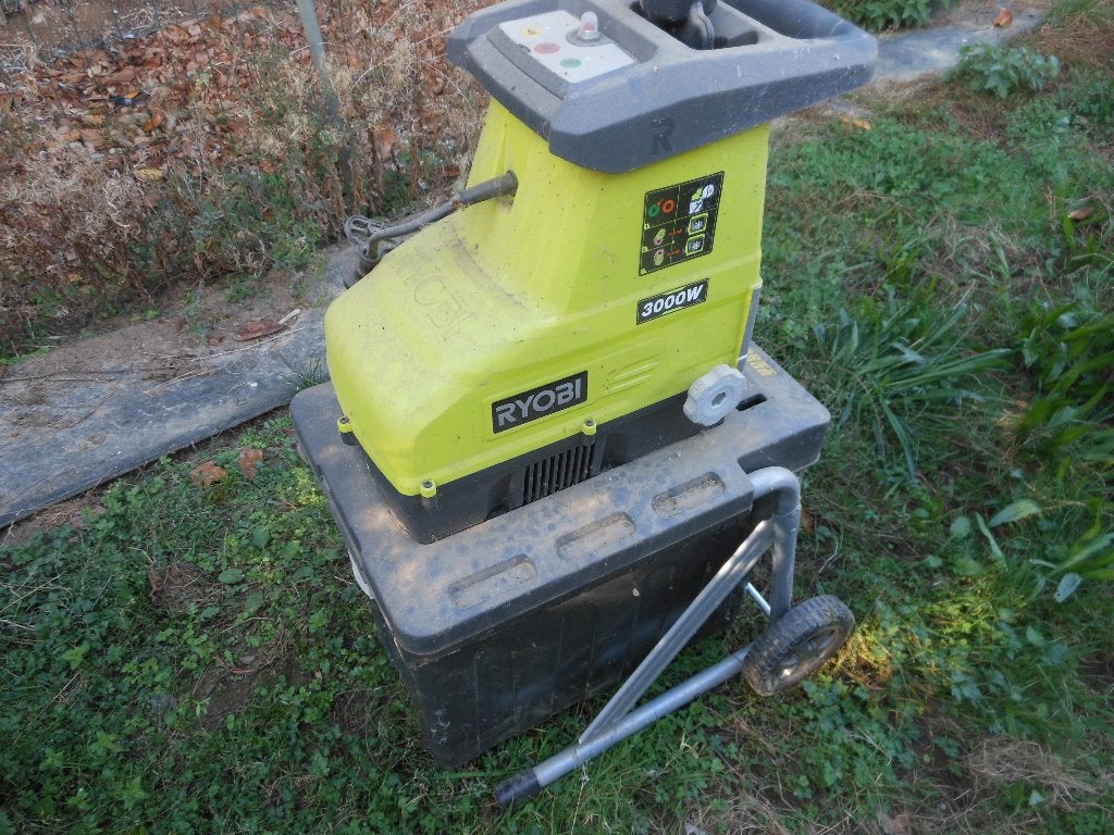 broyeur, Enlèvement, Comme neuf, Électrique, Bac de ramassage