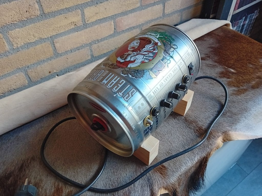 biervat gitaar versterkertje, Enlèvement ou Envoi, Utilisé, Guitare, Moins de 50 watts