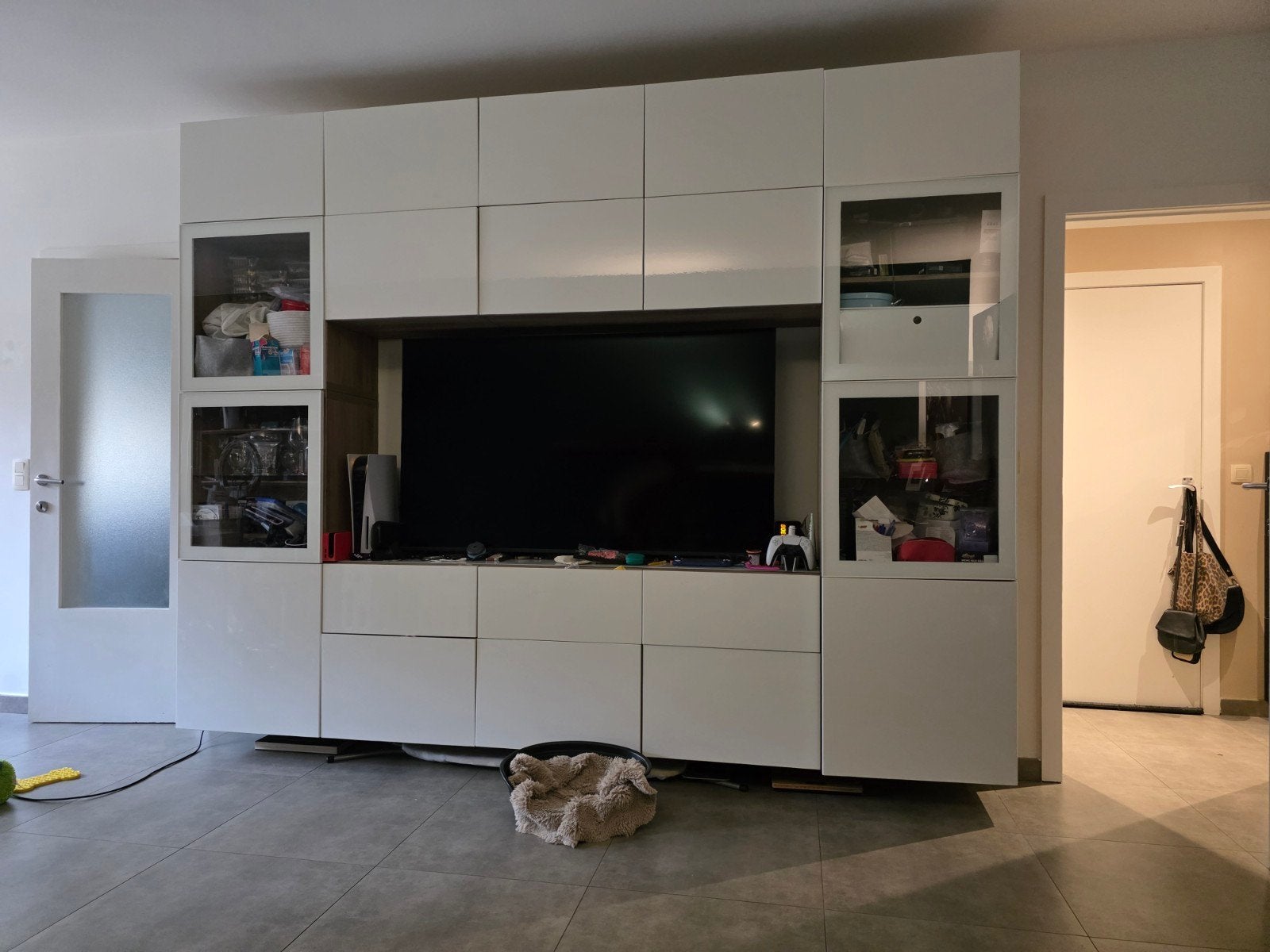 Ikea Besta 300x231cm
Vide pour TV 180x90c
En très bon état, Maison & Meubles, Avec tiroir(s), 25 à 50 cm, 300 cm ou plus, Comme neuf