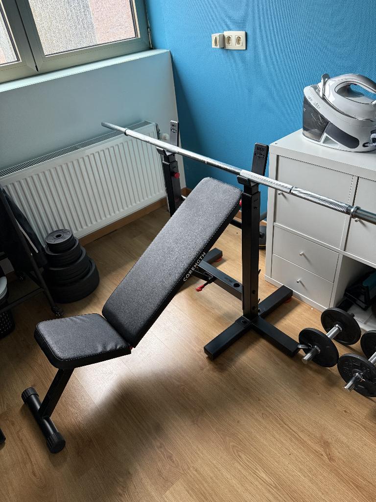 Bench met gewichten, Sport en Fitness, Fitnessmaterialen, Ophalen, Zo goed als nieuw, Buik, Fitnessbank