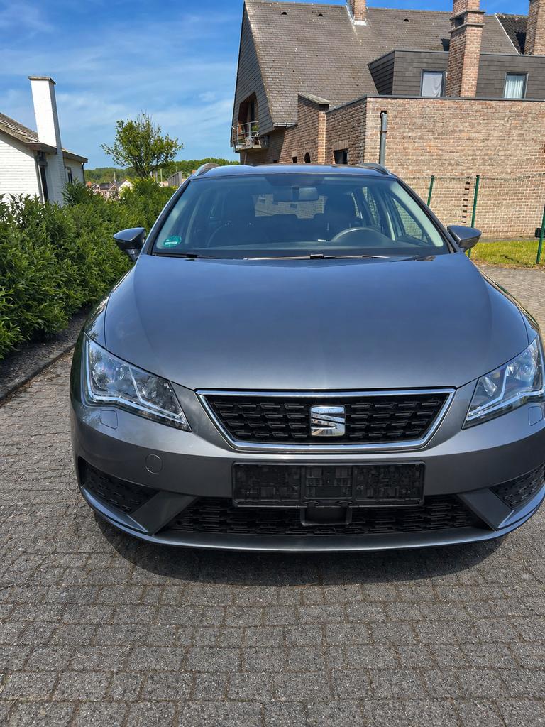 Style Start&Stop de la SEAT Leon ST 1.2 TSI, Autos, Seat, Argent ou Gris, Achat, Euro 6, Noir