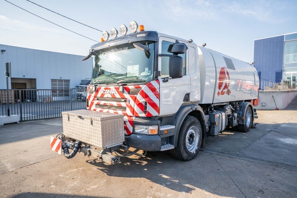 Scania P280 - SCHORLINGER OPTIFANT 70 (bj 2008), Auto's, Achterwielaandrijving, Wit, Bedrijf, Airconditioning