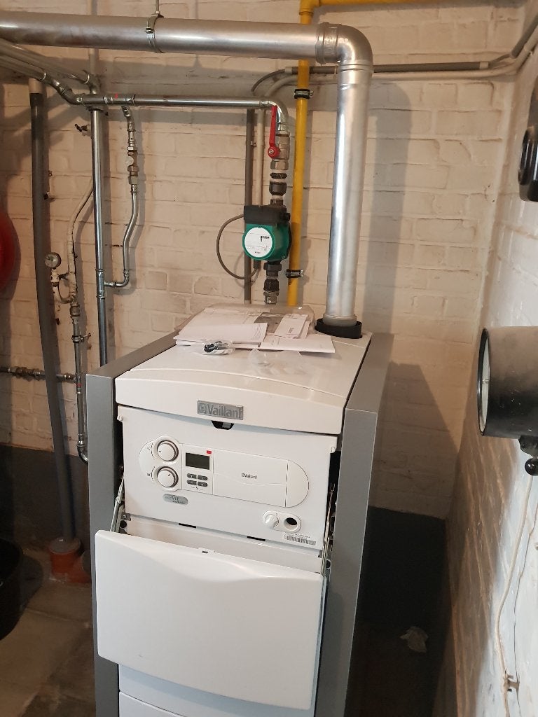 Professionele elektricien verwarmingsmonteur, Vacatures, Vacatures | Overige Vacatures, Vanaf 1 jaar