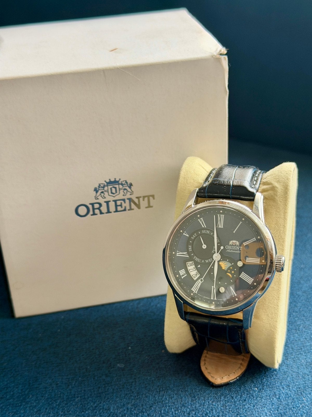 Orient Sun&Moon automatique neuve, Bijoux, Sacs & Beauté, Montres | Hommes, Enlèvement, Comme neuf