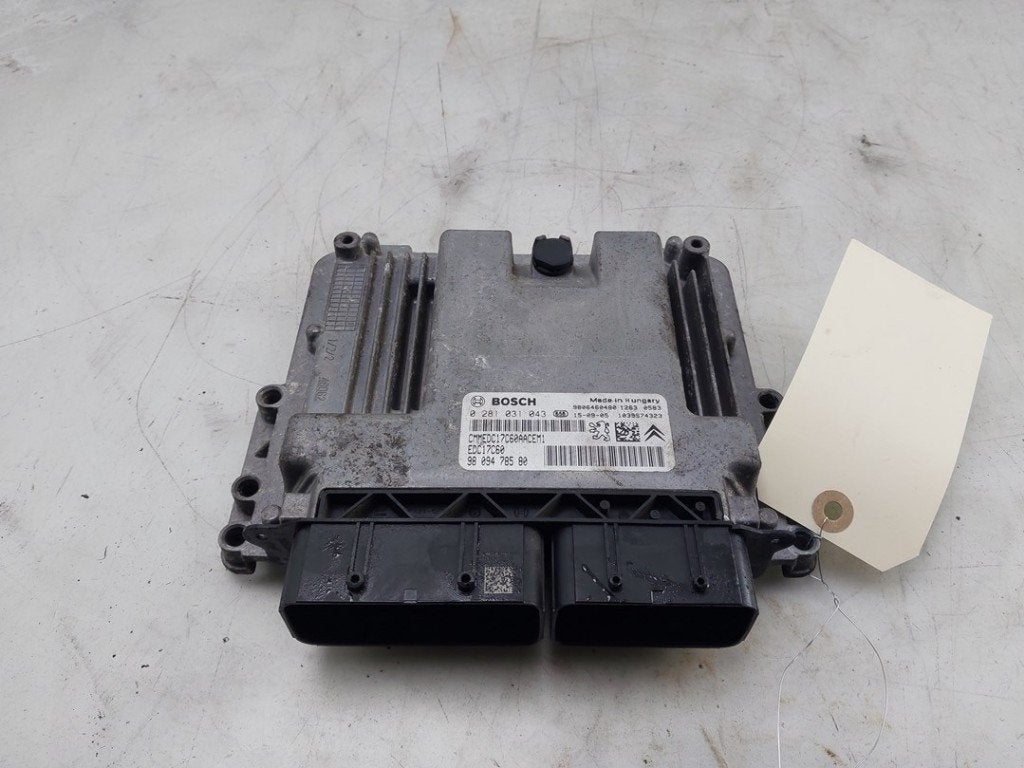 CALCULATEUR MOTEUR ECU 308 SW (L4 / L9 / LC / LJ / LR), Robert Bosch AG, Utilisé, Robert-Bosch-Allee 1
74232  Abstatt, DE, Engineering@bosch.com