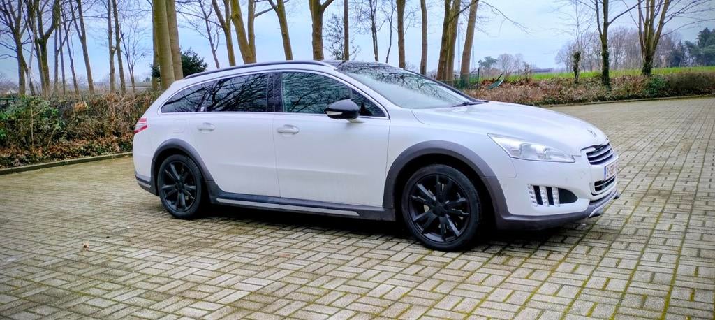 Peugeot 508, Autos, Peugeot, Particulier, 4x4, Caméra de recul, Phares directionnels, Régulateur de distance, Airbags, Air conditionné
