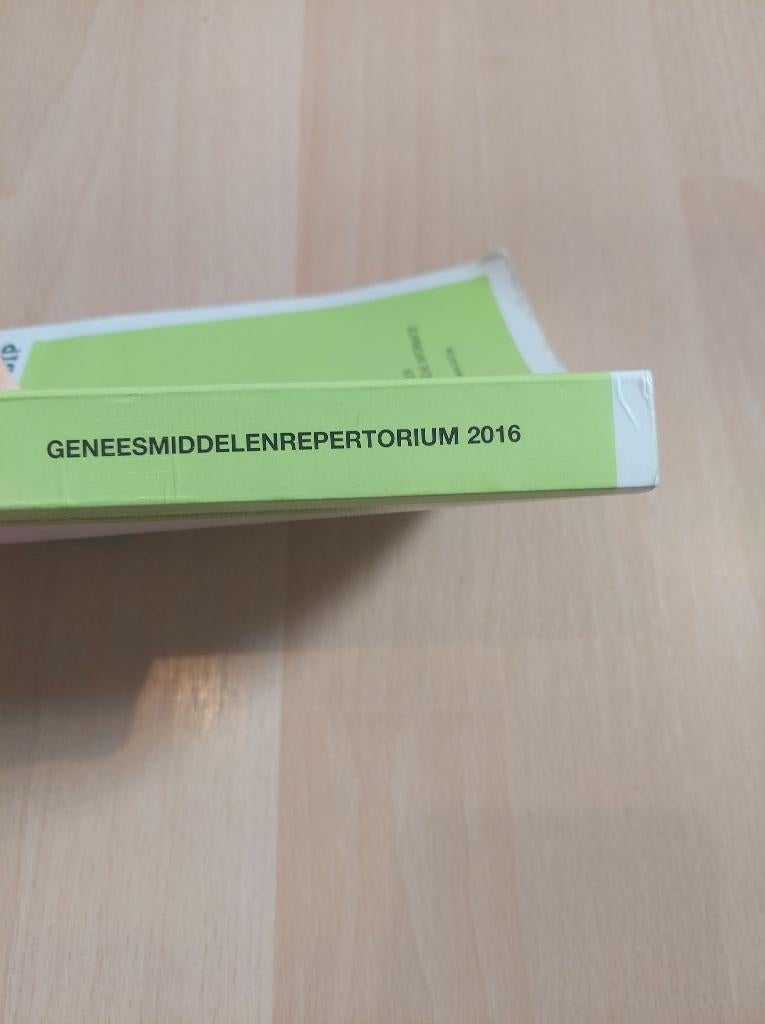 Gecommentarieerd geneesmiddelen repertorium, Boeken, Ophalen, Gelezen, Hoger Onderwijs