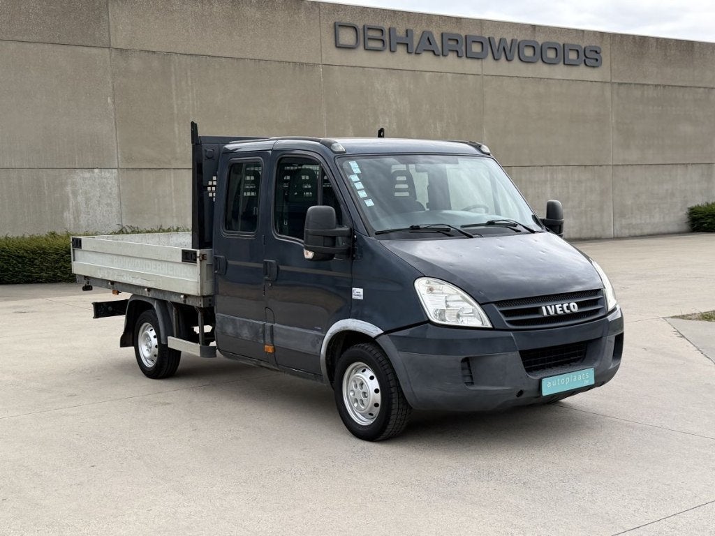 Iveco Daily open laadbak 7zitplaatsen Trekhaak 114000km, Auto's, Bestelwagens en Lichte vracht, 4 deurs, 2287 cc, Iveco, Blauw