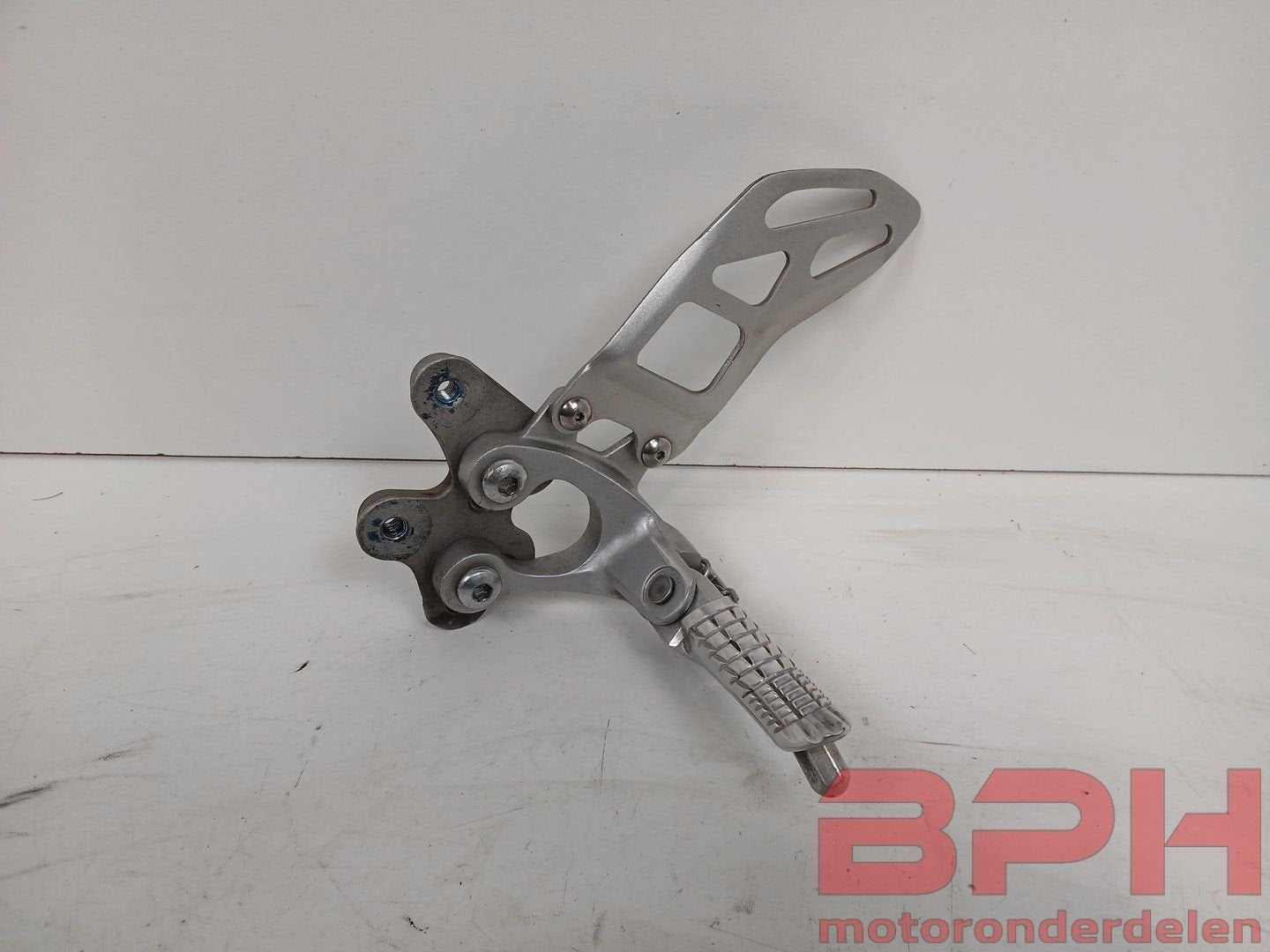 Linker voetsteun Suzuki GSX-R 1000 K9 L0 L1 L2 L3 L4 2009 t/, Motos, -, Utilisé, -, -