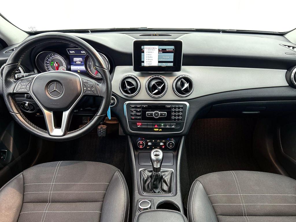 Mercedes-Benz GLA-Klasse 180 Urban Line Verwarmde Zetels | A, Autos, Argent ou Gris, Euro 6, 5 portes, 1200 kg