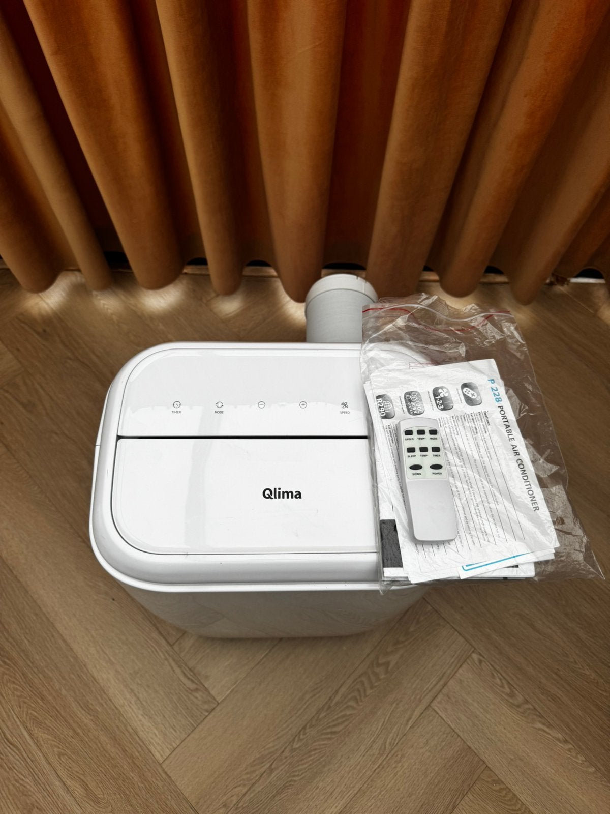 Climatiseur mobile Qlima P228 de 10 000 BTU, Enlèvement, Comme neuf, Télécommande