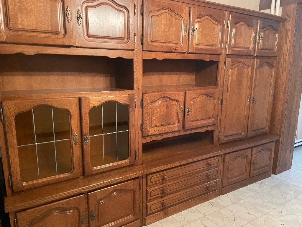 Eiken kast, Ophalen