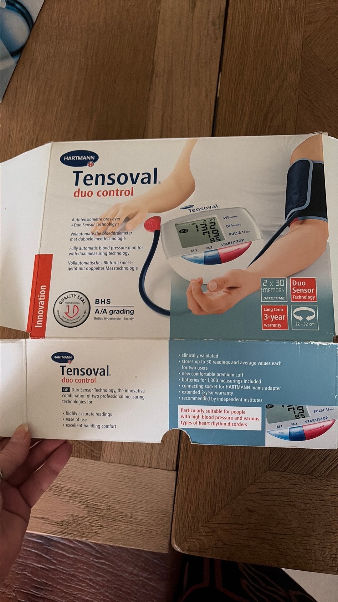 Volautomatische bloeddrukmeter met dubbele meet technology, Diversen, Verpleegmiddelen, Ophalen, Zo goed als nieuw