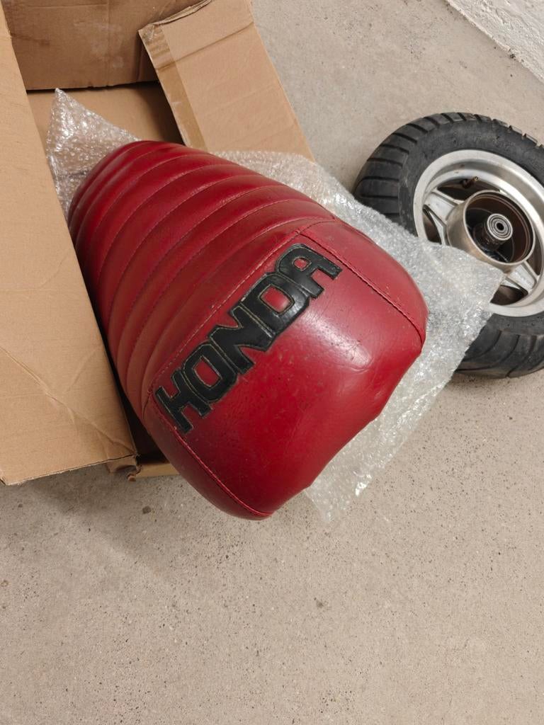 Zeldzaam vintage Honda zadel, Fietsen en Brommers, Brommers | Honda, Ophalen