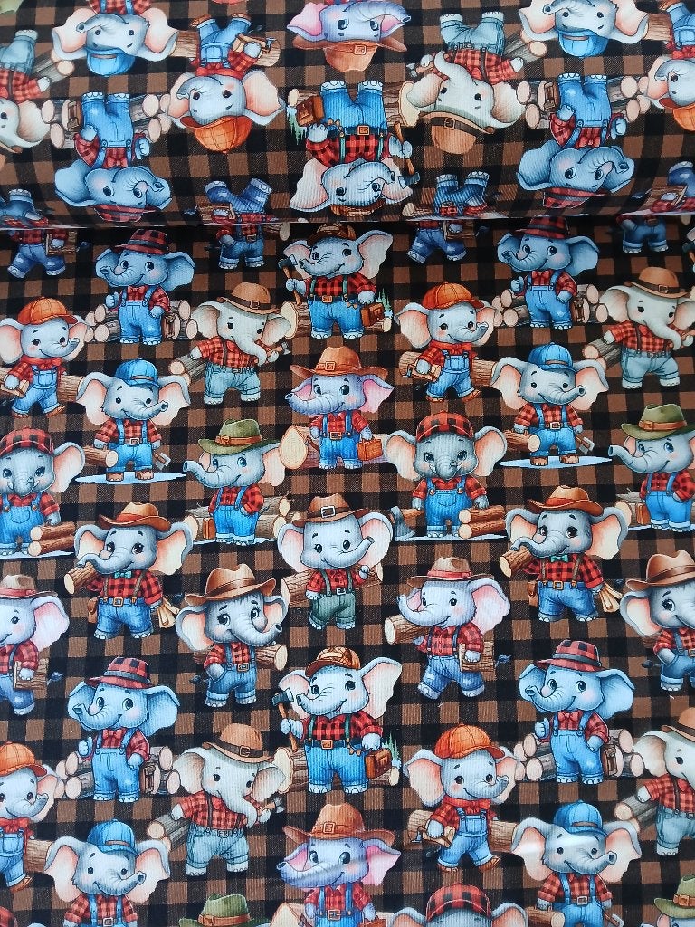 Nieuw Binnen : French Terry digitaal schattige olifantjes, Hobby & Loisirs créatifs, Neuf, Coton, Brun, 120 cm ou plus