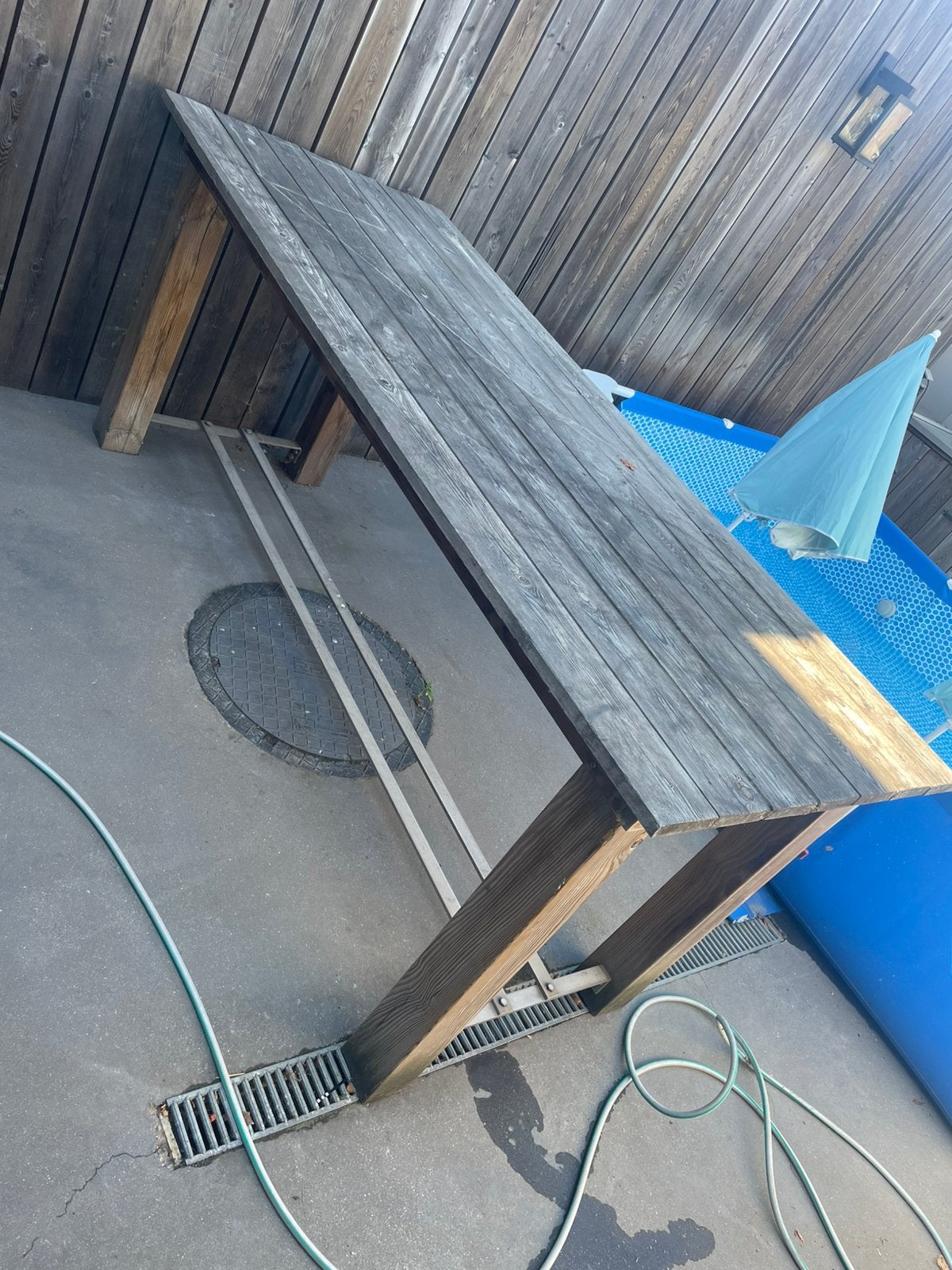 Hoge terras tafel + 8 barkrukken schappelijk bod, Ophalen, Gebruikt