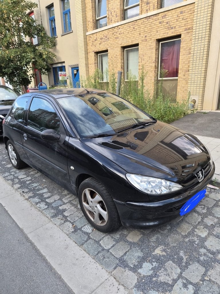 Peugeot 206, Autos, Peugeot, Achat, 2 kW, Boîte manuelle, Noir