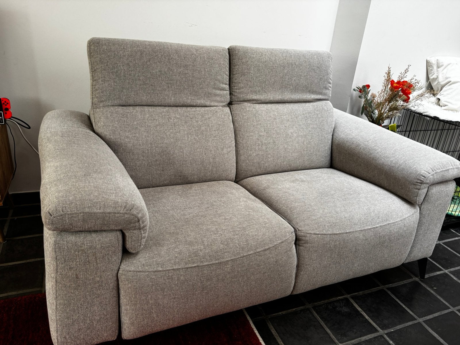 Grijze stoffen tweezit in goede staat!, Maison & Meubles, Canapés | Sofas & Chaises Longues, 75 à 100 cm, 150 à 200 cm, Comme neuf